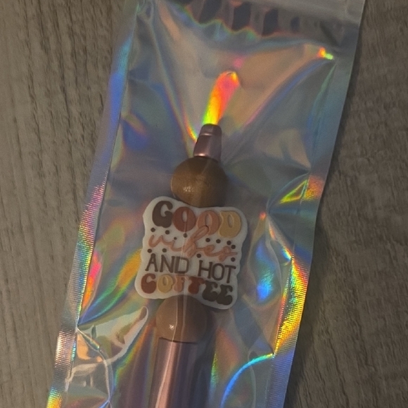 Hand Crafter Rose Gold Pen with Wooden Beads - Picture 2 of 2